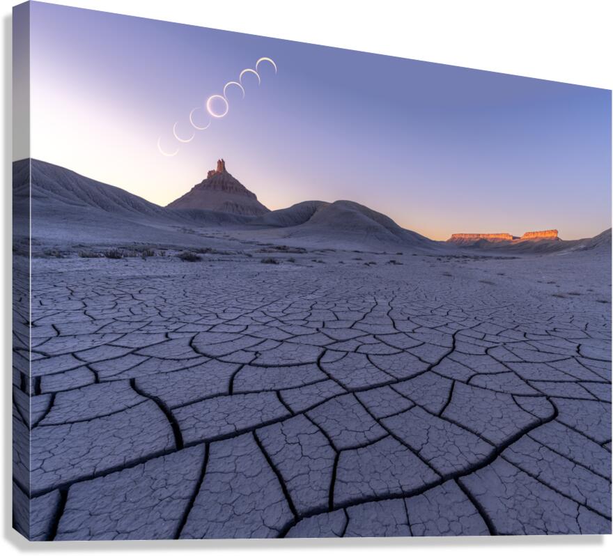 Eclipso Canvas Print
